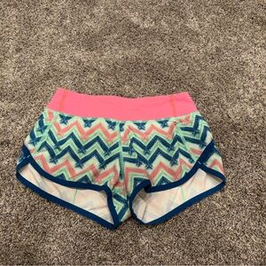 Ivivva Pink and Blue Chevron Kids Shorts size 10 EUC